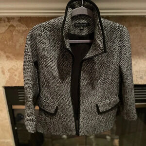 Lafayette 148 New York Grey/black white tweed suit pencil skirt Sz 4 zip jacket
